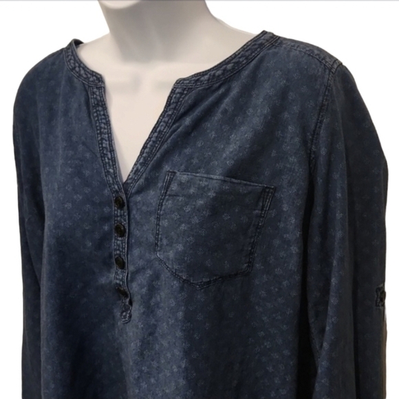 Express Denim Look Henley - Picture 3 of 9